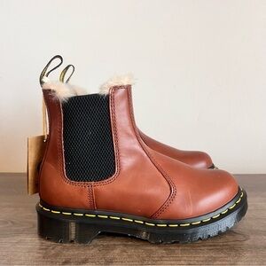 Dr. Martens Leonore Faux Fur Lined Women's Pull On Boot Size 5 SKU#243241